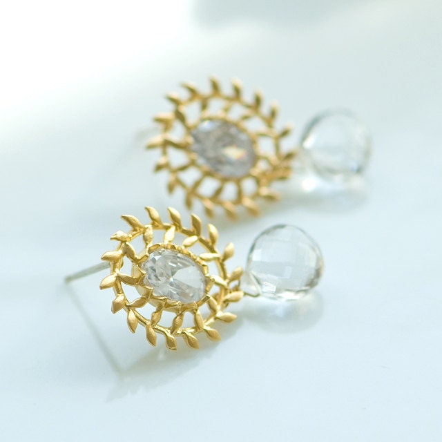 Crystal stud earrings, Gold stud earrings, Wedding earrings for brides, Crystal quartz gemstone earrings, Rock crystal jewelry, Gold leaf