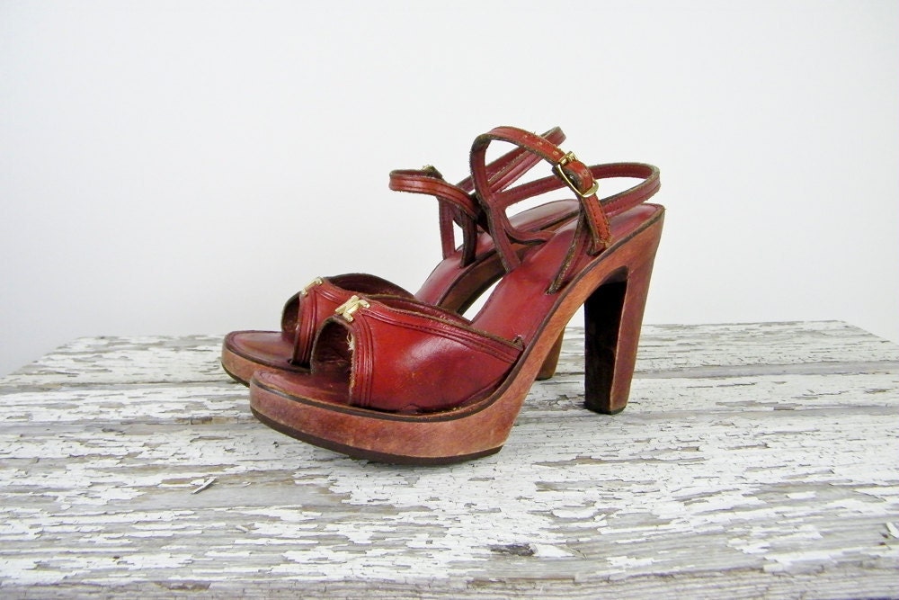 1970s platforms / 70s wood platforms / Bare Traps Cut Out Open Toe Heels