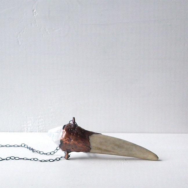 Crystal Talisman Necklace Tribal Antler Apophyllite Gemstone Pendant Pyramid Gem Pendant Modern Minimal Clear