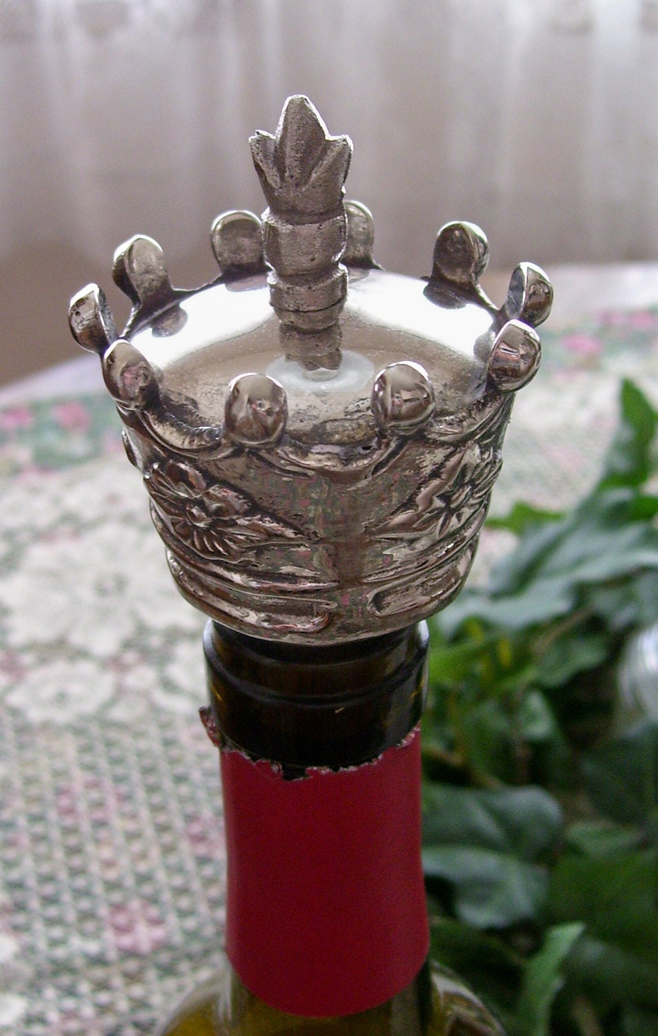 A Silver Crown Wine Bottle Cork Stopper For the King by ladykluk