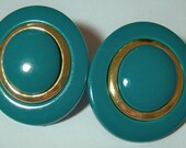 vintage round large green pierced earrings