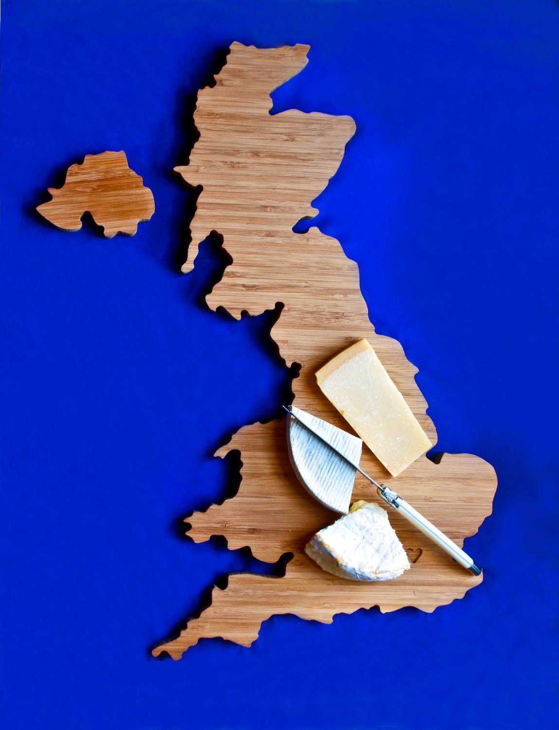 AHeirloom's United Kingdom Cutting Board