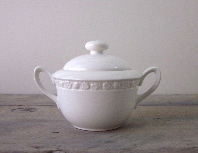 Vintage White Wedgwood Sugar Bowl Hedge Rose Pattern