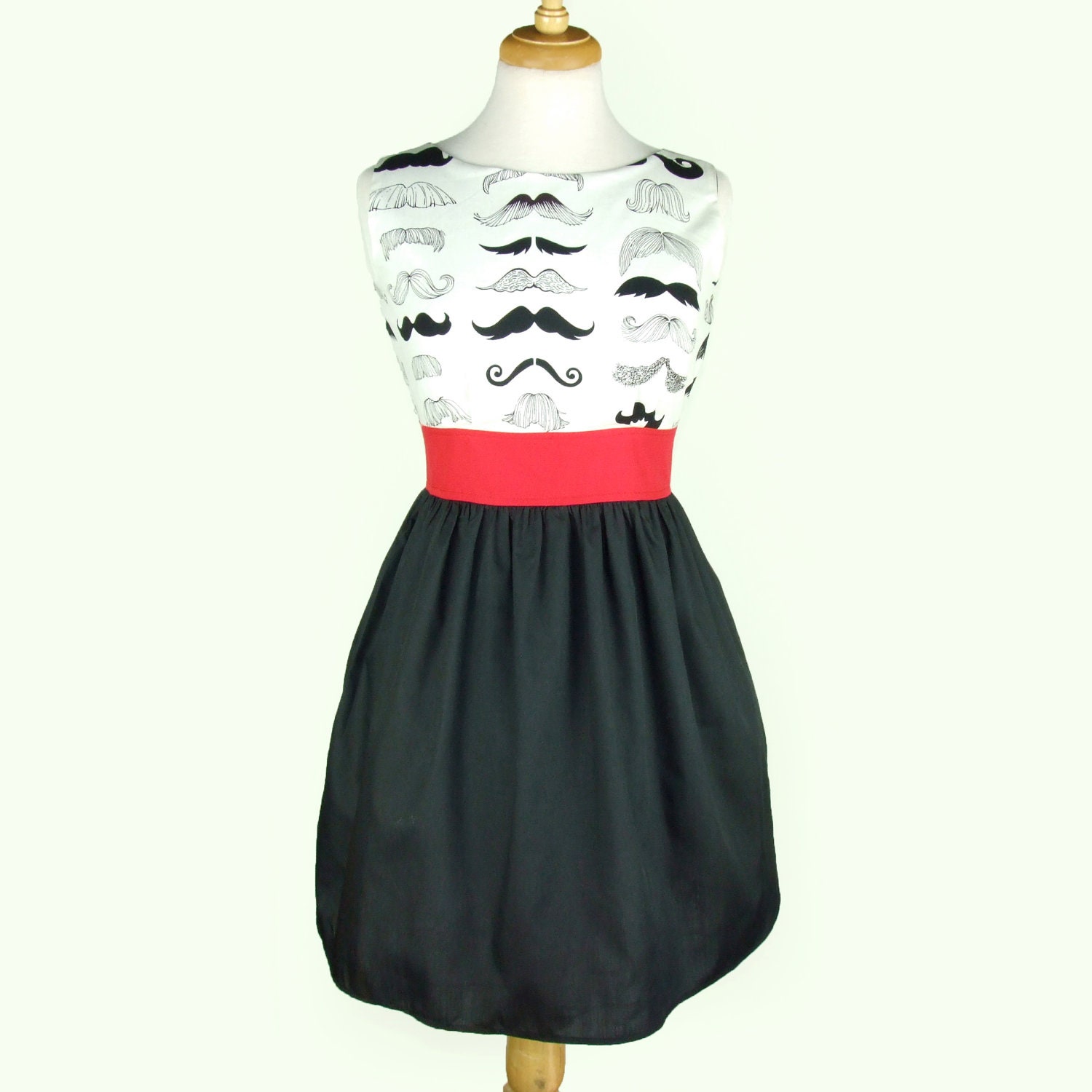 Mustache Dress / Moustache Dress