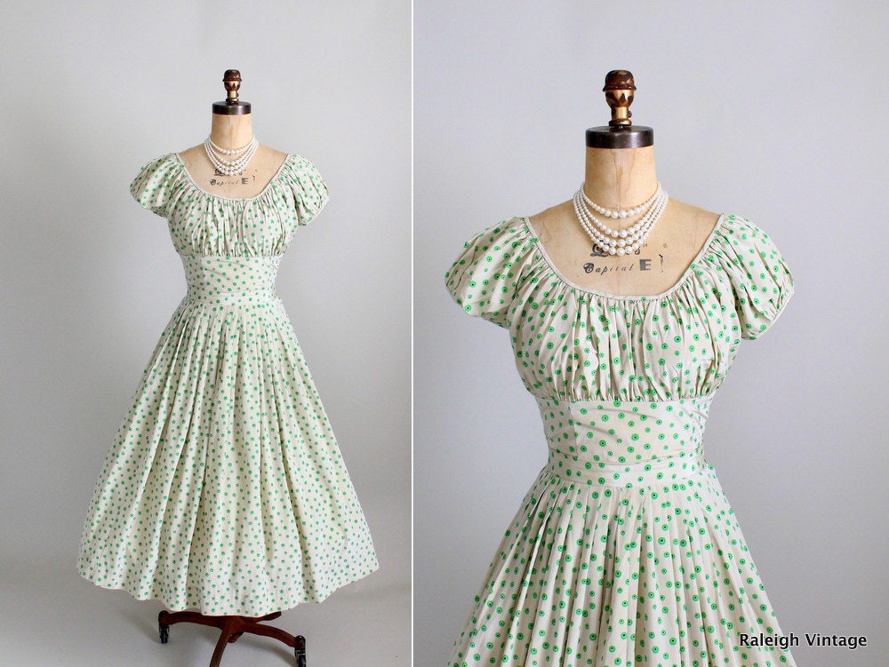 Vintage 1950s Dress : 40s 50s Silky Blouse and Skirt Set