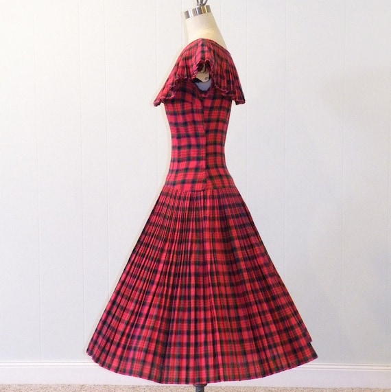 1950s Tartan Plaid Dress / Vintage 50s Red Green Tartan Plaid Accordion Pleated Full Skirted Dress, Drop Waist