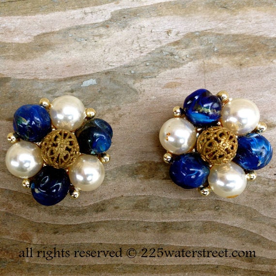 Stunning Vintage 1960's Lisner Clip On Earrings in Blue White and Gold Beads
