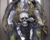 Skull Wreath, Halloween Wreath, Skull Halloween Decoration, Spooky Halloween Door Decor, Halloween Outdoor Decoration, LIGHTED