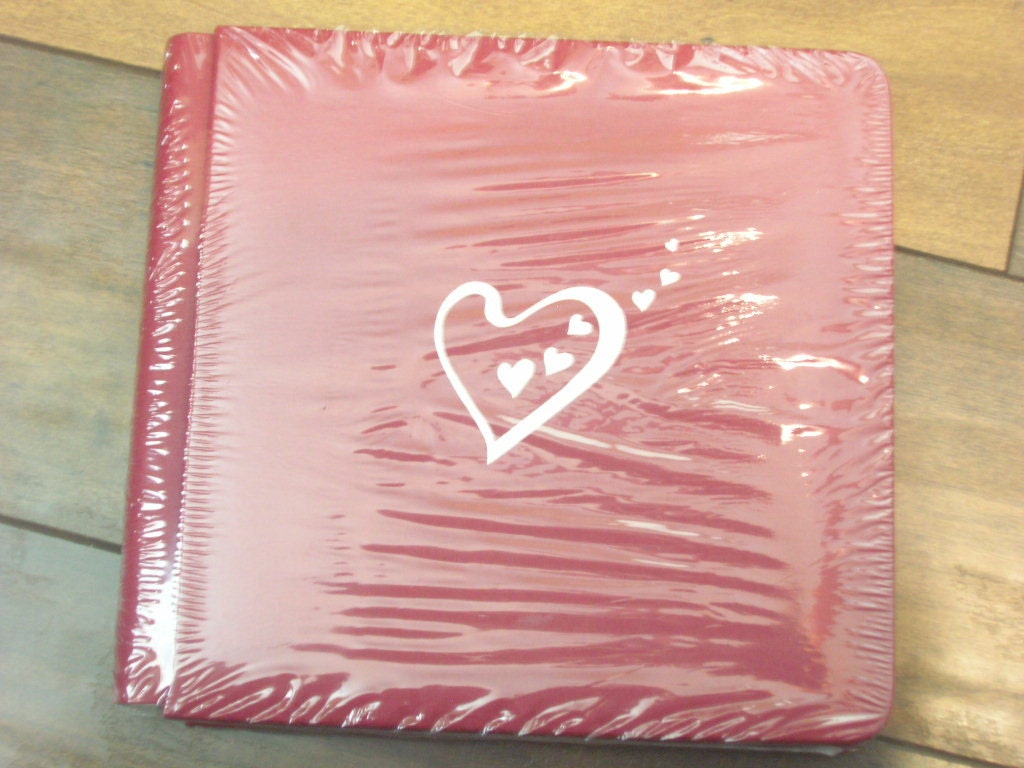 Creative Memories Red Heart Silver Embossed Album 7 x 7 with Pages