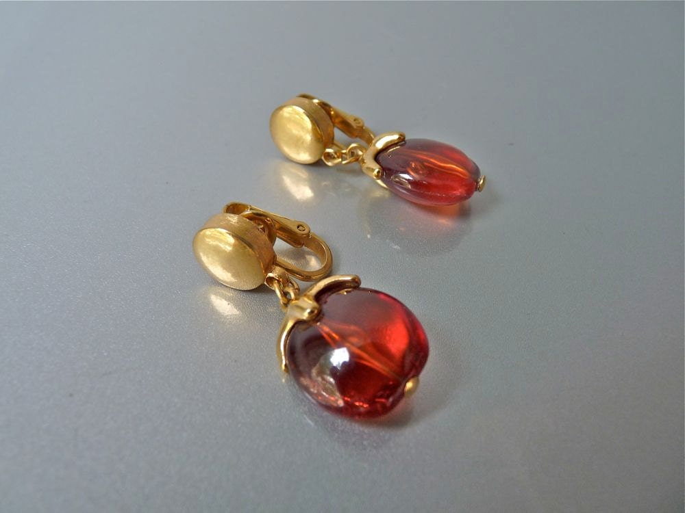 Vintage Trifari amber clip earrings
