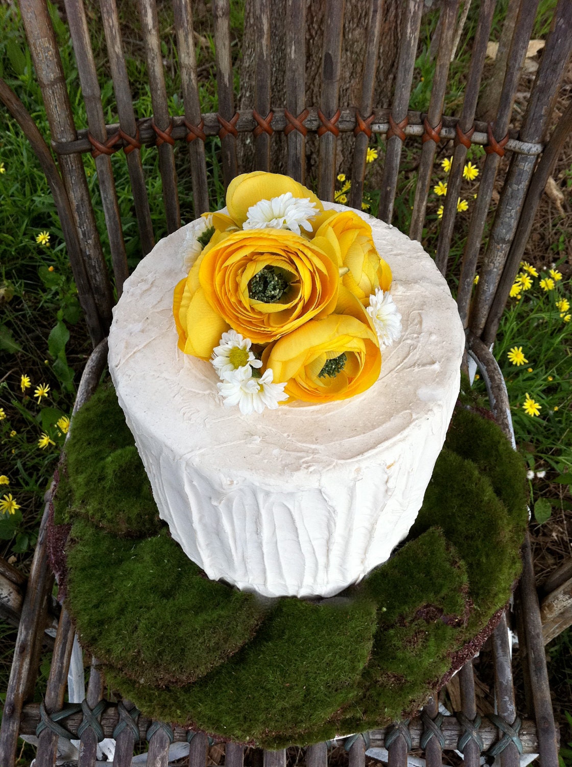 DIY Ranunculus And Daisies Cake Flowers Picks