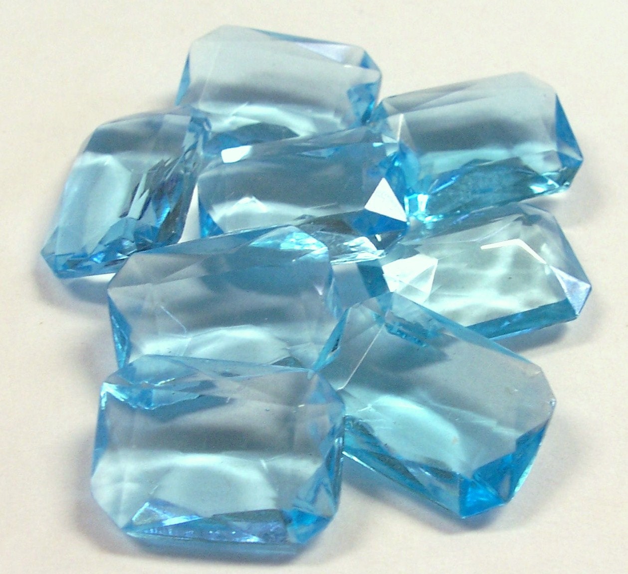 VINTAGE Light BLUE Glass Jewels Gems Cabs Eight (8) 18mm x 13mm Pointed Back Sky Blue Gems Faceted Glass Destash (D45)