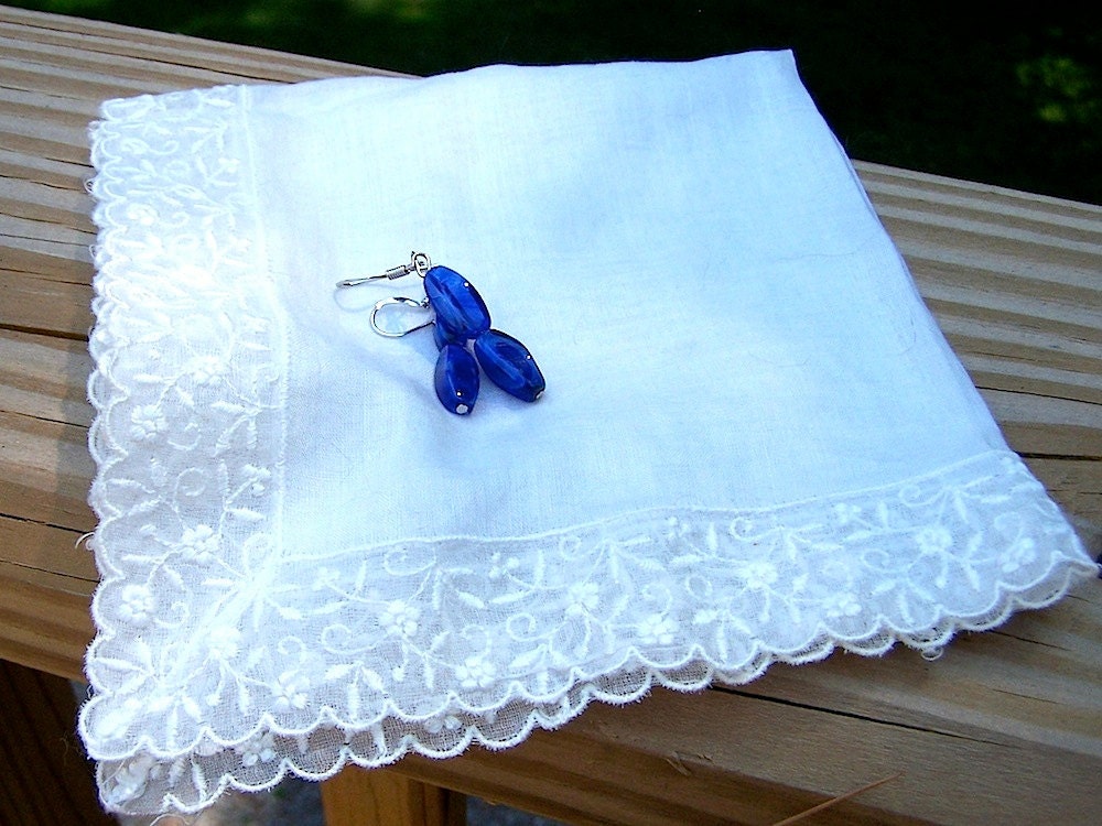 Vintage Organdy Trimmed Cotton Lawn White Bridal Wedding Hanky or Mothers Handkerchief