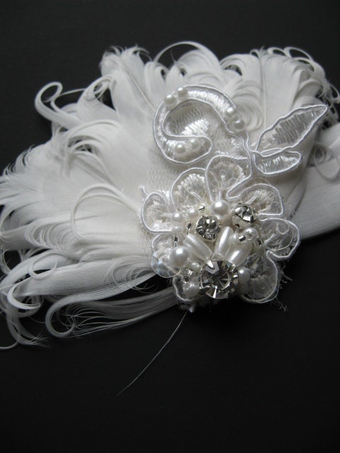 Feather fascinator Wedding bridal Hair accessory Ivory Vintage inspired rhinestone head piece pearl