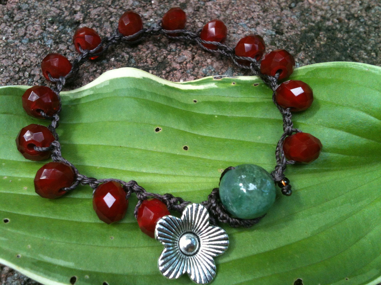 BERRY Red BEAUTIFUL Beaded Flower Charm Bracelet