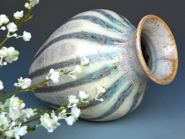 Flower Vase Pottery Round Green Striped A