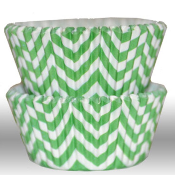 Chevron Lime Green GREASEPROOF Zigzag Baking Cups Cupcake Liners - Quantity 50 Il_570xn