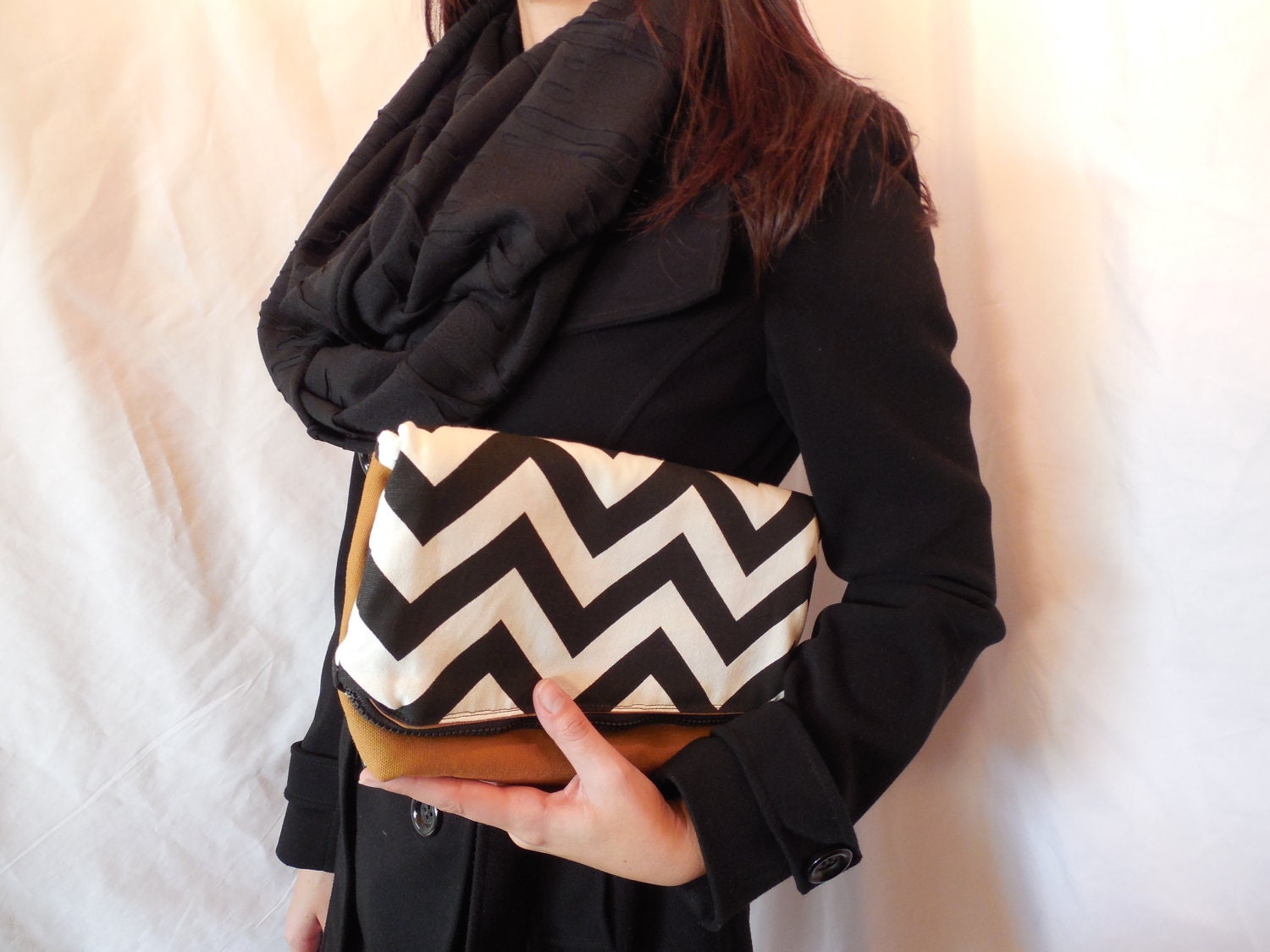 Chevron Zig Zag Zipper Clutch