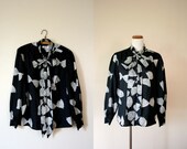 SALE Vintage Blouse // 80s Bow Shirt // Large