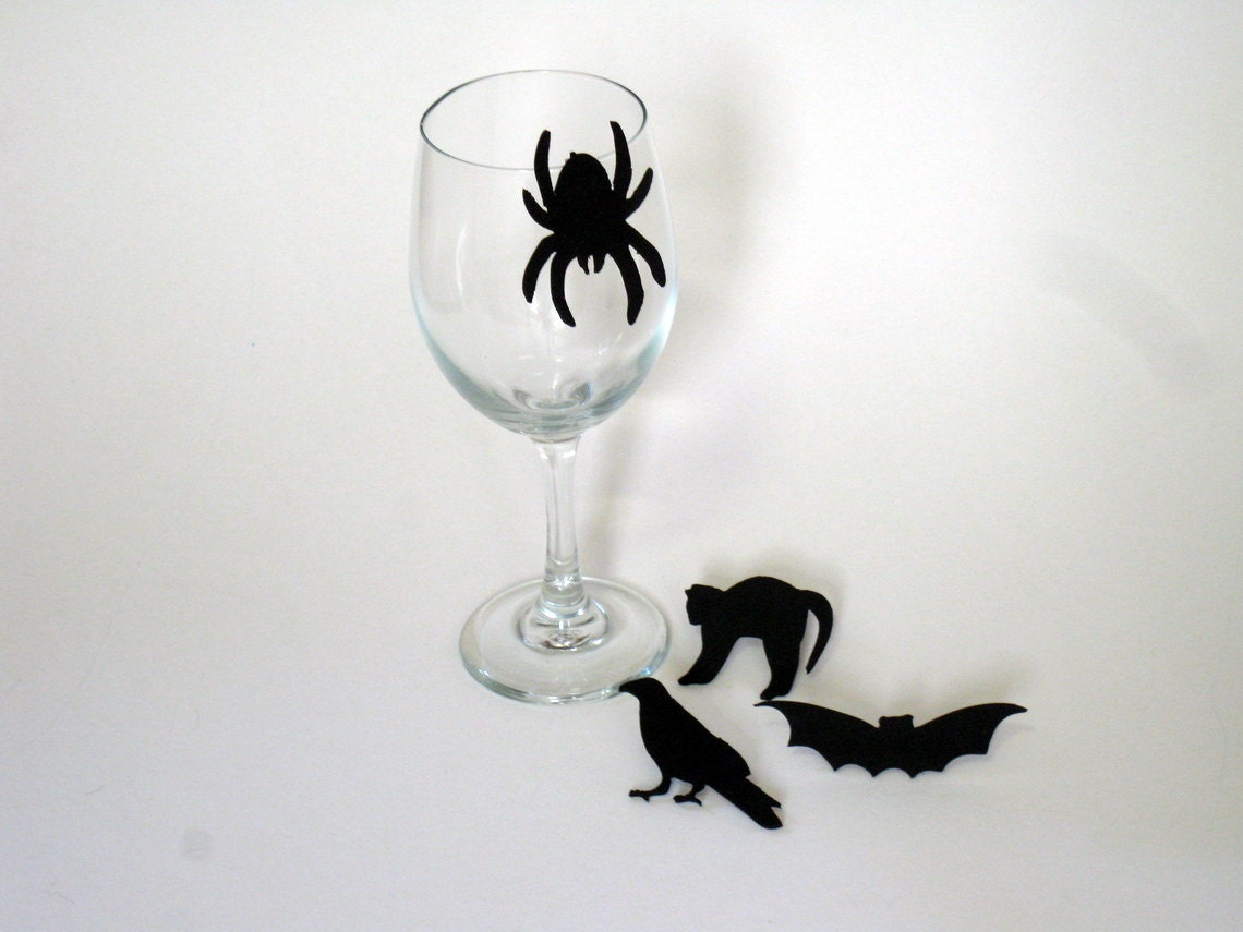 Halloween Party Wine Charms (Set of Four to clip on your glass) - Party Favor Gift, Decoration