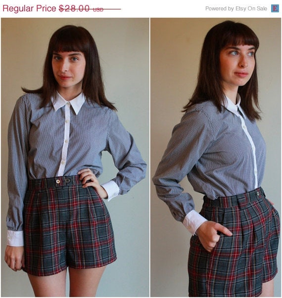 SUMMER SALE 30% OFF Gingham Plaid Button Down Shirt  /  Black And White Plaid Blouse  /  Cotton With White Collar  /  Preppy Geek Chic  /
