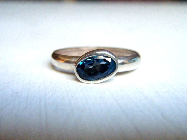 London Blue Topaz And Sterling Silver Ring Size 6