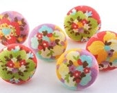 Pushpin / Magnet / Spring Flowers  / Thumb Tacks / Fabric Covered  Pastel 19