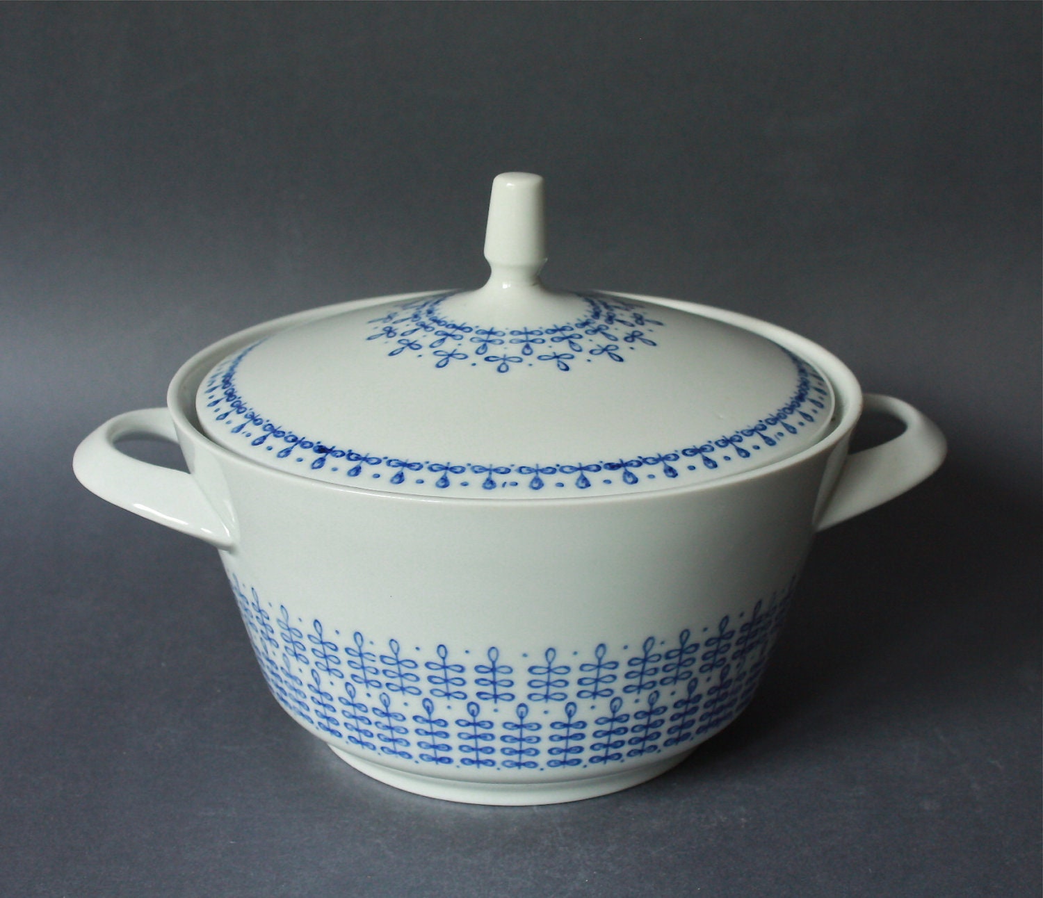 Vintage German Porcelain Terrine by Kahla