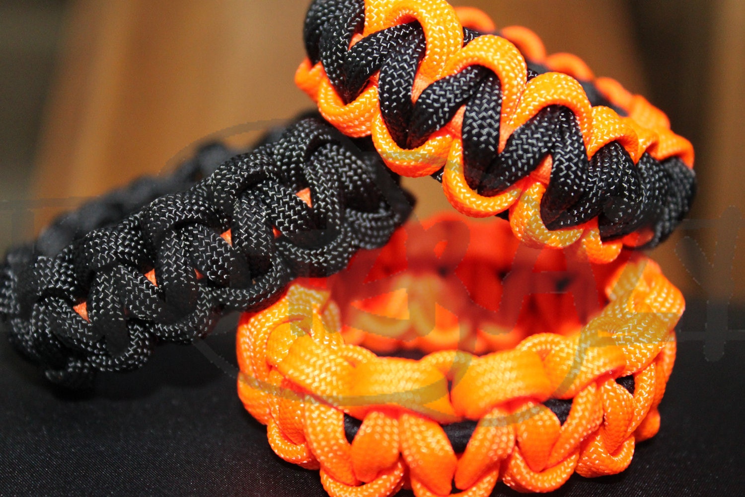 Elastic & Stretchy Bangle 550 Paracord Survival Strap Bracelet