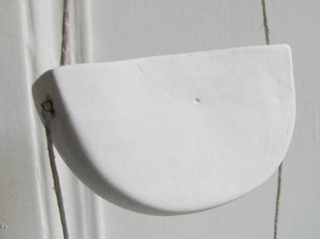 White Decor - Wabi Sabi - Graduated Hanging Porcelain Pots Trio