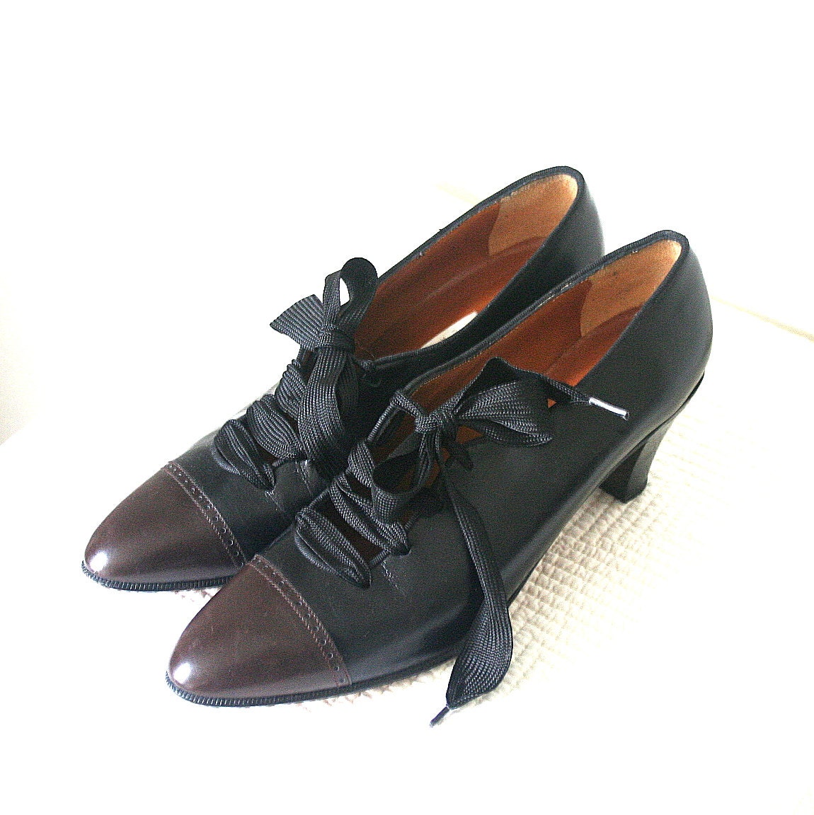 vintage spectator oxford shoes PERRY ELLIS Dolly Kei VICTORIAN witch . 7.5 - 8 narrow