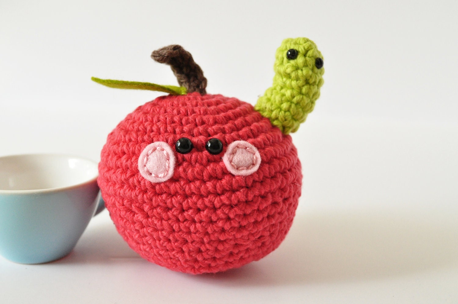 Apple and Wormie - CROCHET PDF PATTERN - ThePudgyRabbit