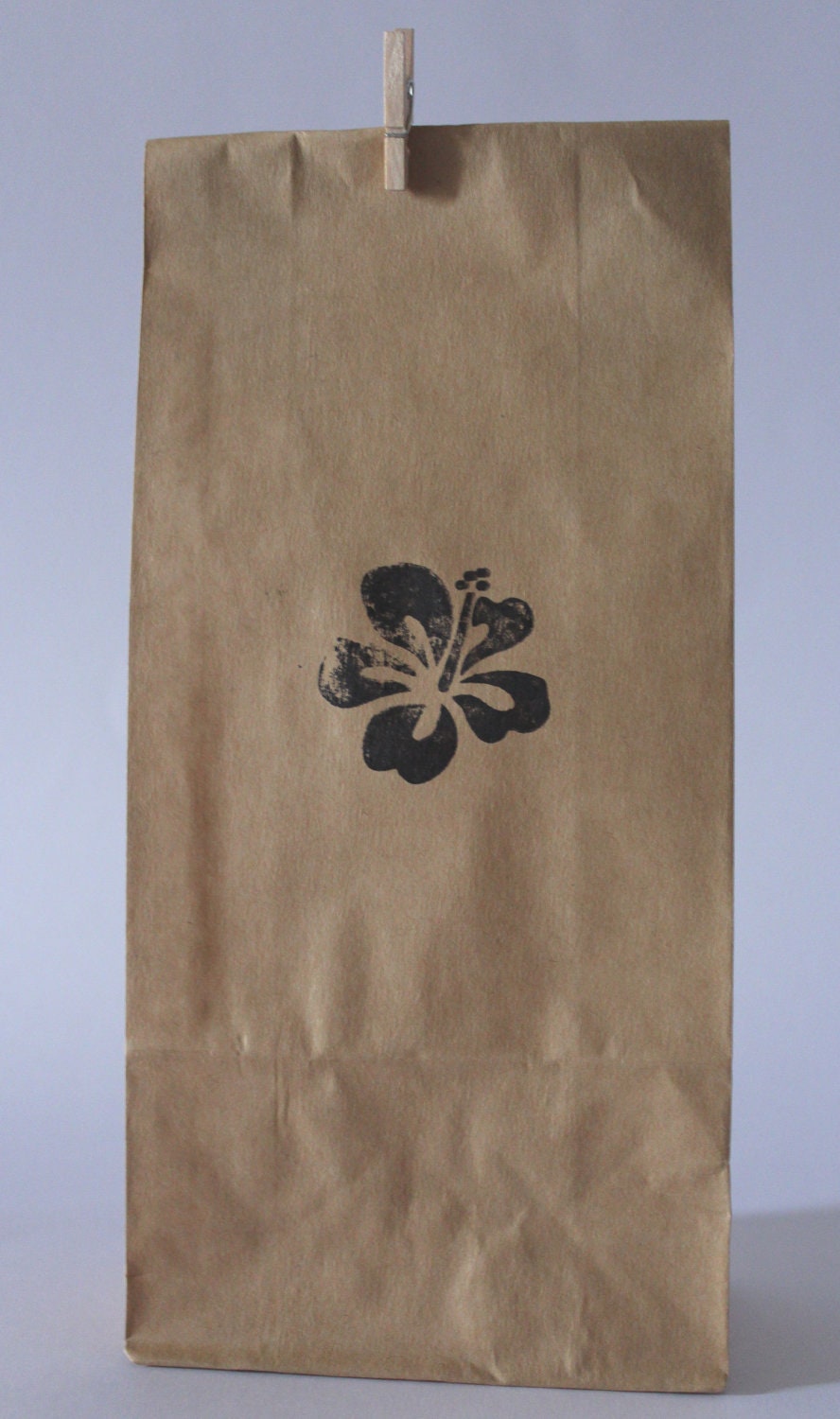 50 Hand Stamped Kraft / Brown Paper Hibiscus Favour Bag - Perfect for Bridal Shower / Wedding / Birthday Party / Bomboniere / Bonbonniere