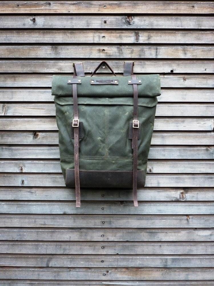 Waxed canvas rucksack/backpack with roll up top and waxed leather shoulderstrap,handle and leather bottem COLLECTION UNISEX