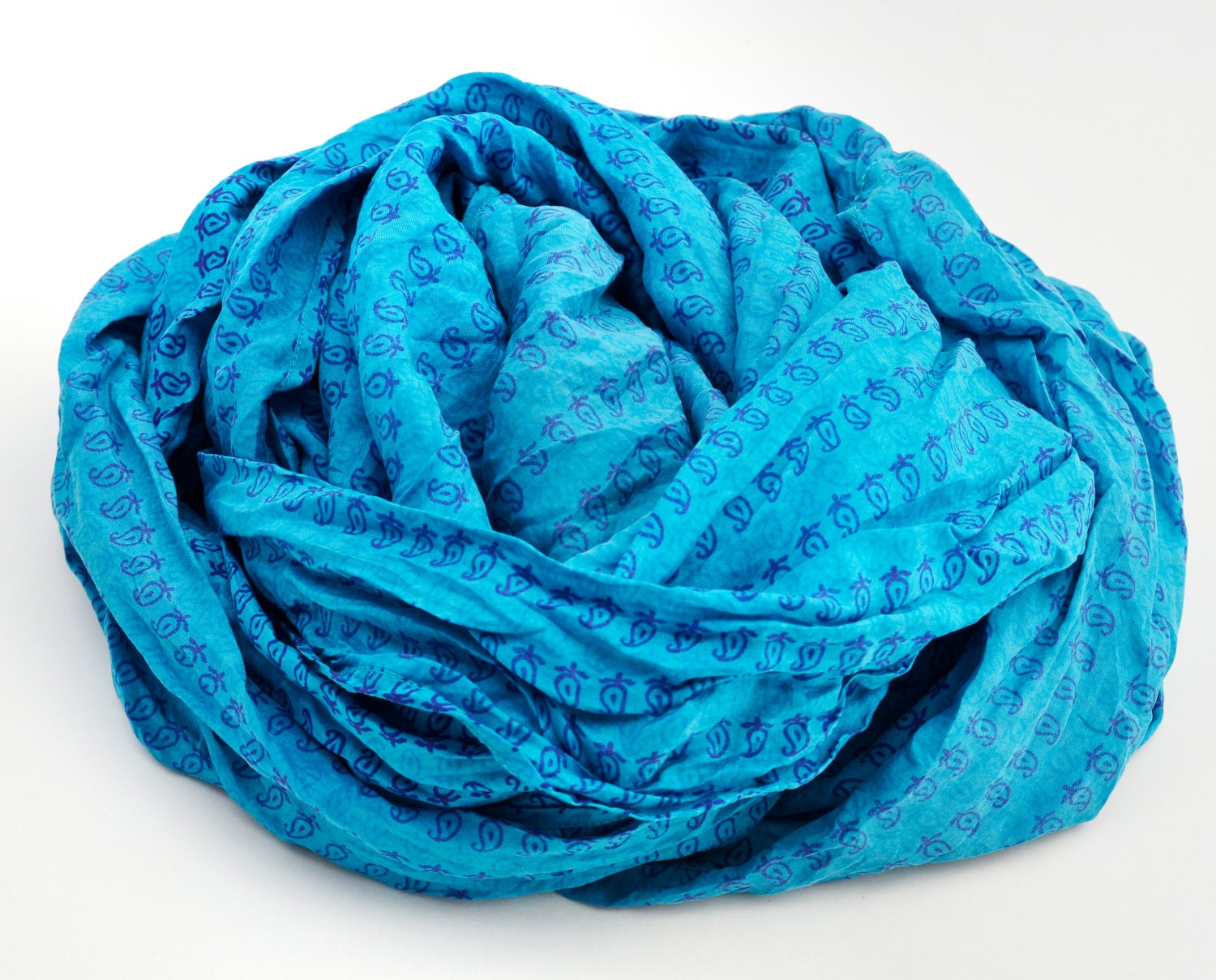 Infinity Scarf Silk Tocamade Scarves  Trendy... Beautiful scarf ...Turquoise Vintage Paisley ... tua