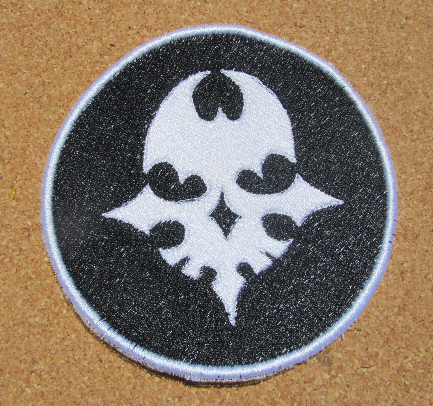 The World ends with you Sew on patch Player pin or reaper pin choose one
