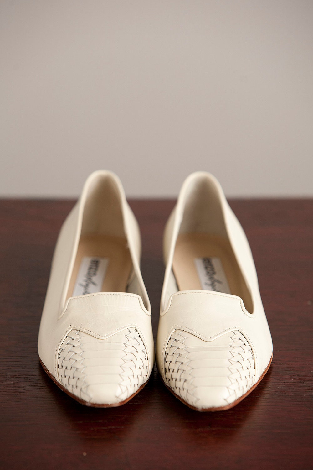 1980s Shoes / Cream Vintage Loafer / enzo Angiolini flat