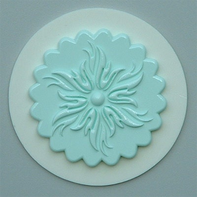 Food Grade Mold (M92) - Decorative Cupcake Topper Style no. 6 - Flexible Cupcake Decorating Mold - Reusable - The Art of Cake Dressing