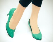 Vintage teal green heels, mad men heels, ladies pumps, emerald green