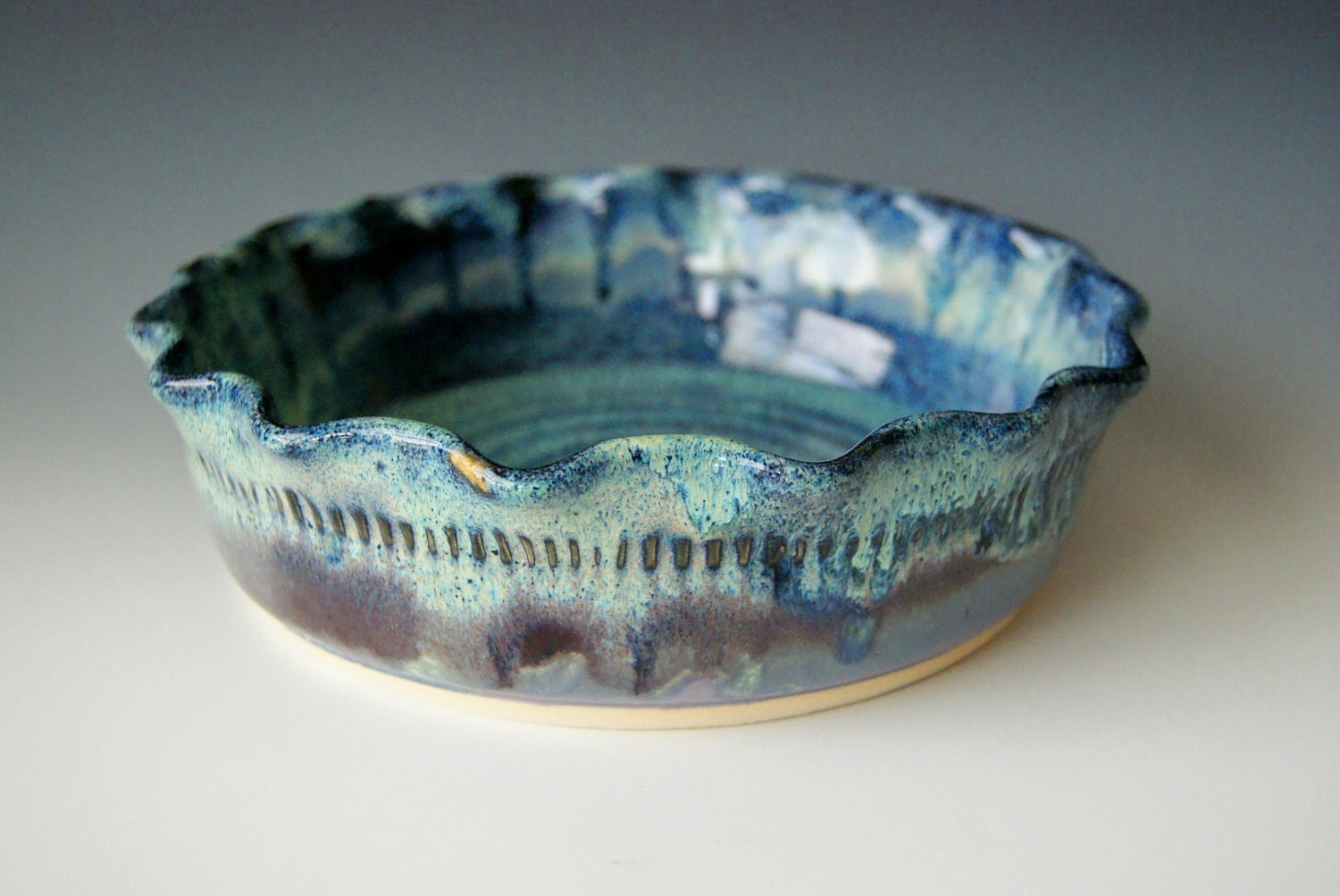 Deep Dish Pie Plate / Handmade Pottery / Lavender Blue Cream