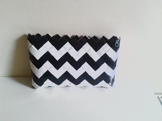 Bags and Purse.Black and White Clutch.Candy Wrapper Purse