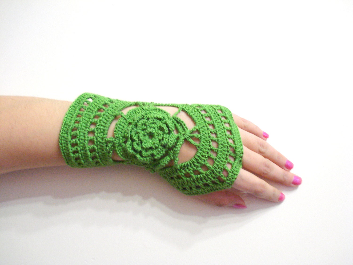 Fingerless Gloves, Wrist warmer, Winter gloves, holiday gifts, 2013 fashion, Green Crochet gloves