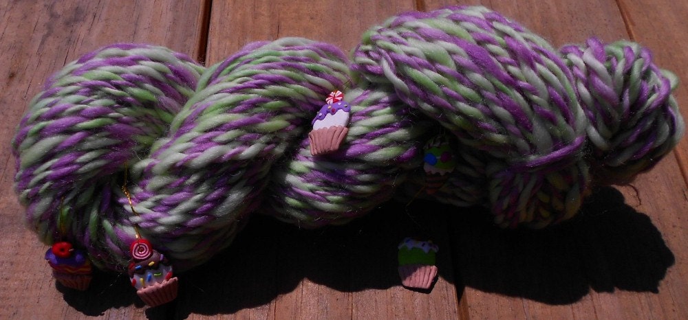 Handspun Yarn, Handspun Art Yarn, Cupcake, 106 yards, Wool Yarn, Bulky Yarn