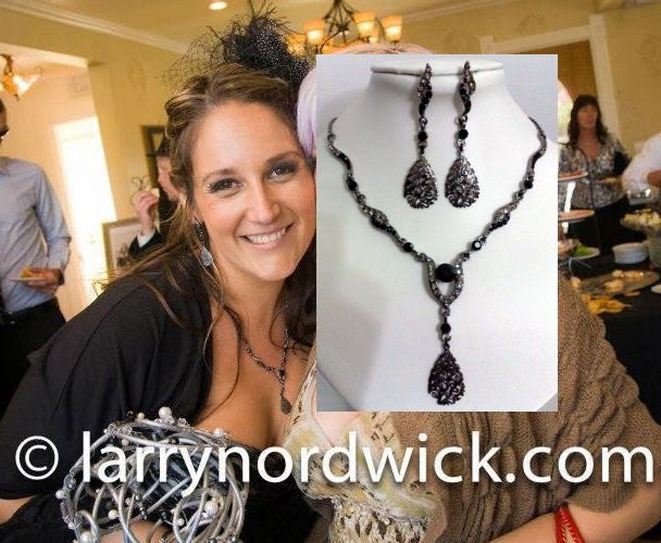 Sexy Lace Bridal Earrings and Gothic Black Necklace, Gunmetal Steampunk Jewelry,  Offbeat Brides, BLACK AMORE SET
