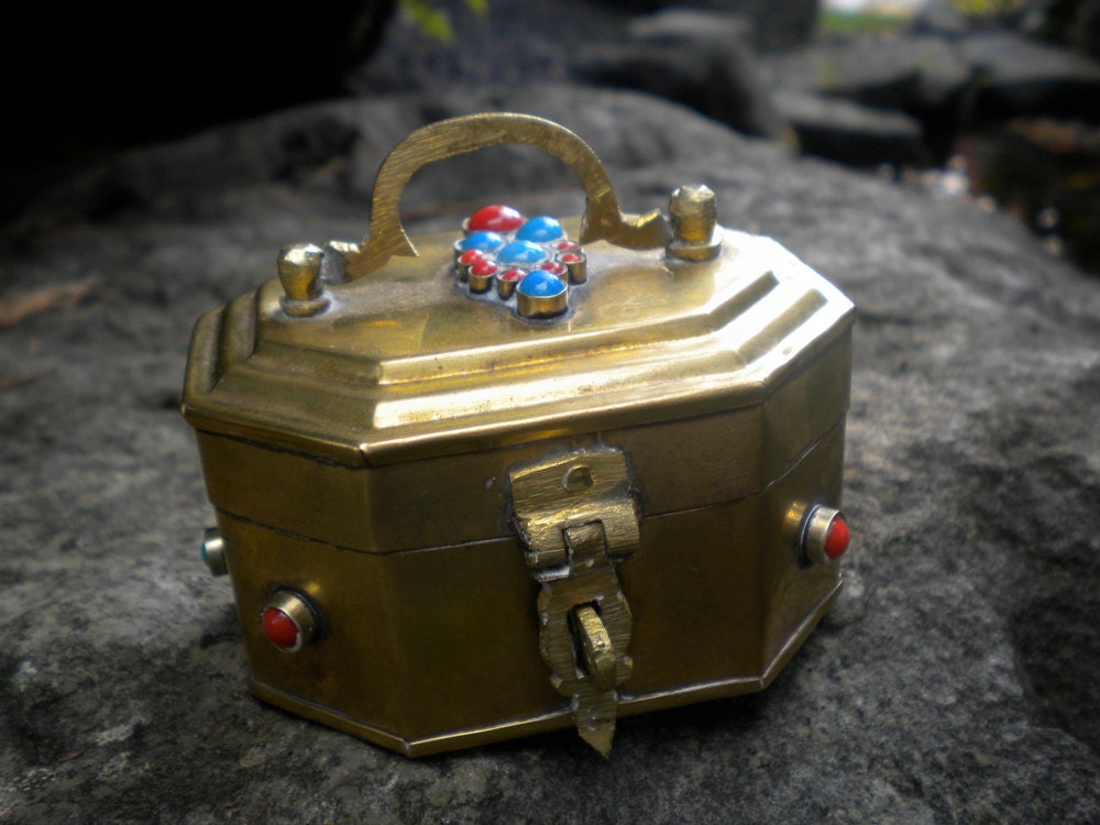Vintage Brass Turquoise Coral Trinket Box container India cricket box