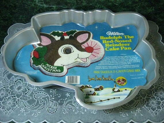Vintage Pan Wilton Rudolph Cake Pan by SallysVintageKitchen