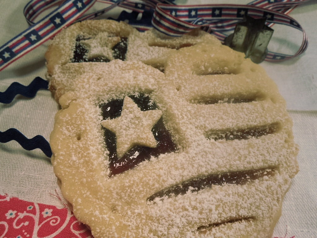 USA Sugar Cookie with Strawberry & Blueberry jam filling