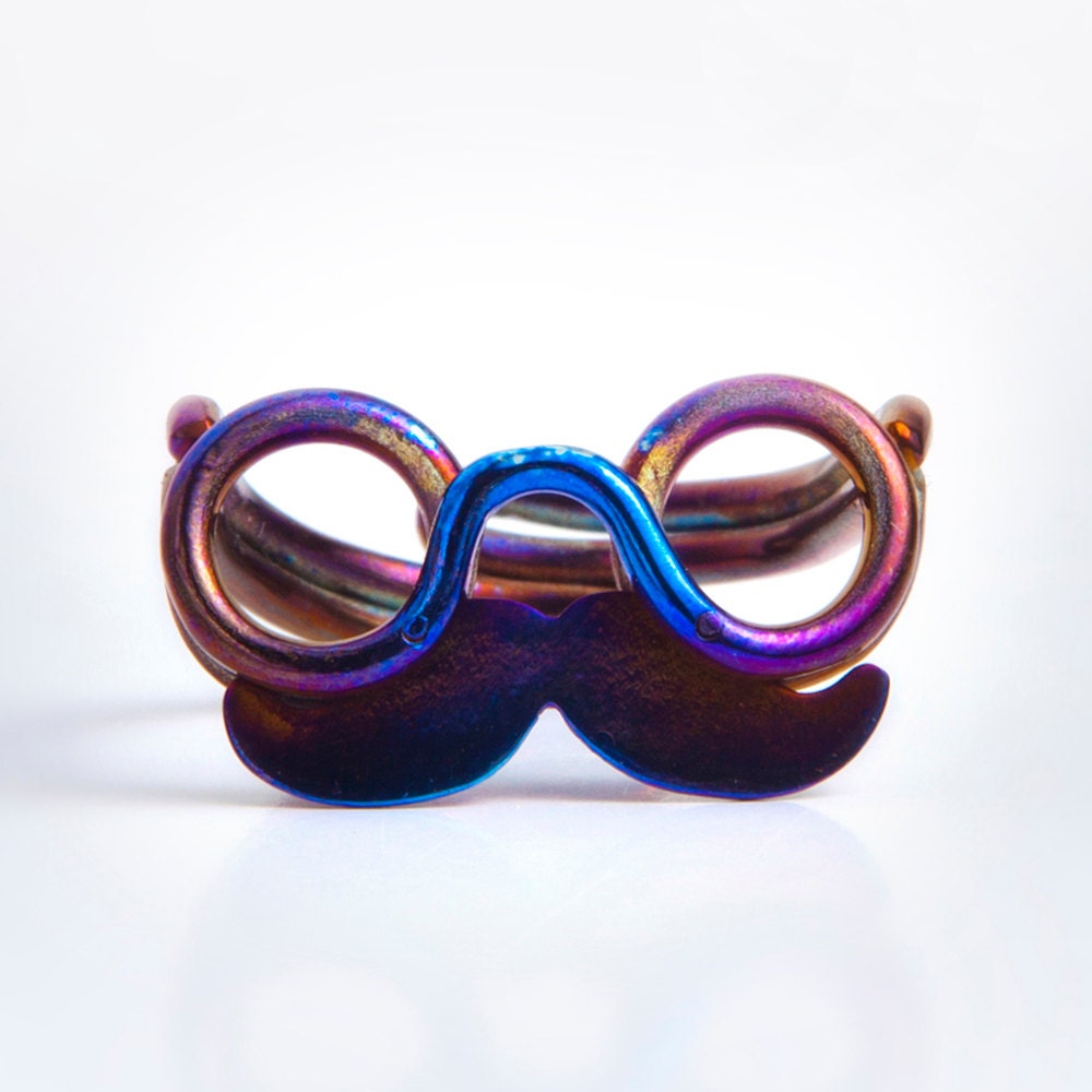 Mustache ring, wire wrapped jewelry handmade.