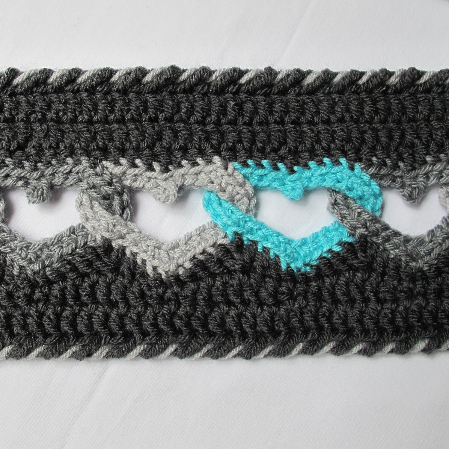 CROCHET PATTERN - Sweetheart Scarf - a linked heart scarf - infinity scarf/cowl - Instant PDF Download
