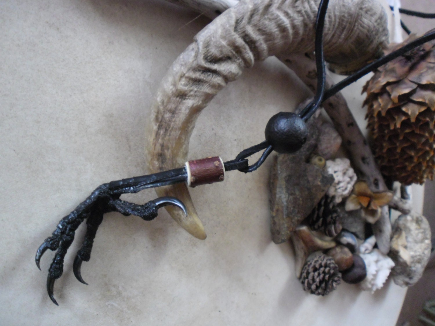 Raven Claw Pendant Necklace(No3) - Totem charm goth pagan magic druid witch wicca